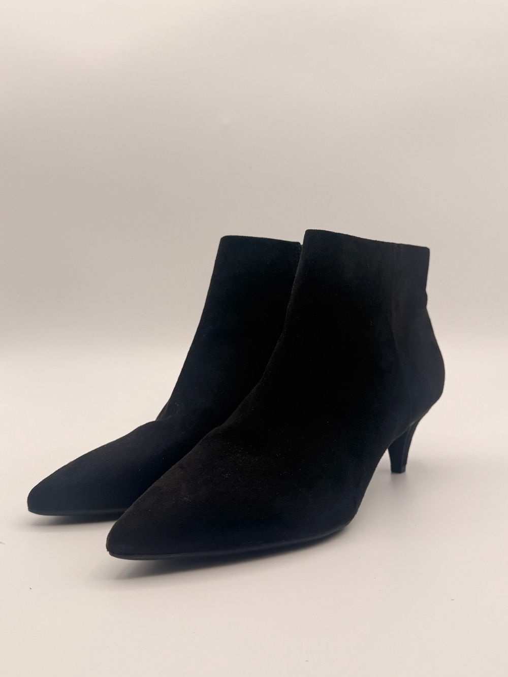 CIRCUS BY SAM EDELMAN Kirby Black Pointed Toe Kitten Heel Ankle Boots 7.5